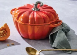 Le Creuset Pompoen Braadpan ø 24 Cm Gietijzer Vulcanique 3 Le Creuset Pompoen Braadpan ø 24 Cm Gietijzer Vulcanique -Beroemde Keukenseries Winkel le creuset braadpan pompoen 24 cm 37 ltr 3