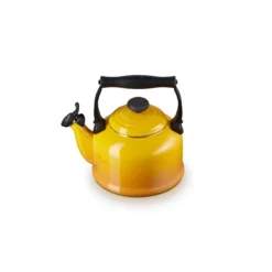 Le Creuset Tradition Fluitketel 2,1 Liter Staal Nectar -Beroemde Keukenseries Winkel le creuset tradition fluitketel 2 1 liter staal nectar 4