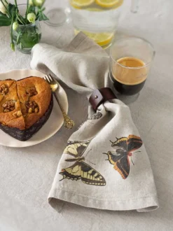 Oldenhof Flying Butterflies Servet 45 X 45 Cm Linnen 6 Stuks -Beroemde Keukenseries Winkel linoroom napkins butterflies vertical lr